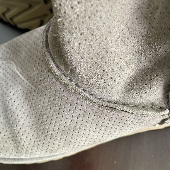 Ugg Women's Classic Unlined Mini Perf Boots Mole Taupe 10 - Picture 14 of 15